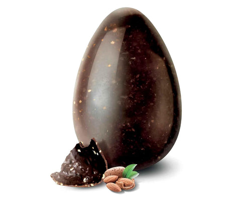 Vanoir Pasqua Collection Gift box, Italian Easter specialties with chocolate eggs and colomba cake, white chocolate with pistachios, dark chocolate with almonds, colomba cake with chocolate pieces