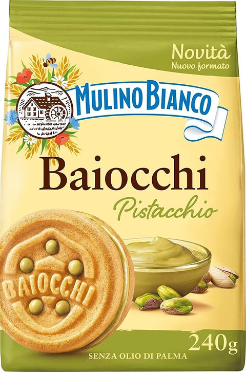 3 x Mulino Bianco Baiocchi Pistacchio, Biscuits with Pistachios and Shortcrust Dough, Ideal for Breakfast or Snack, No Palm Oil 240 g + Italian Gourmet Polpa di Pomodoro 400 g Tin