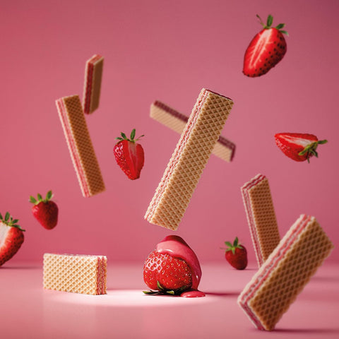 3x Loacker Wafer Classic Fragola Waffles filled with strawberry cream, 175 g
